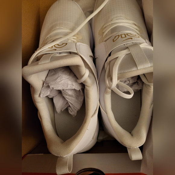 EUC WOMENS SIZE 11 Nike Air Max Bella TR 5 Workout Shoes - Picture 9 of 12